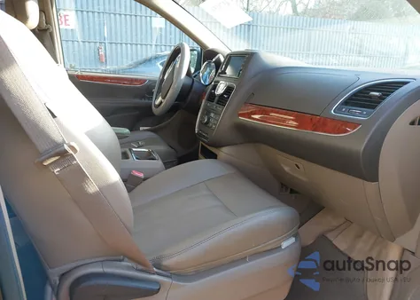 2014 Chrysler Town & Country Touring из США, поврежденный, VIN 2C4RC1BG5ER273317